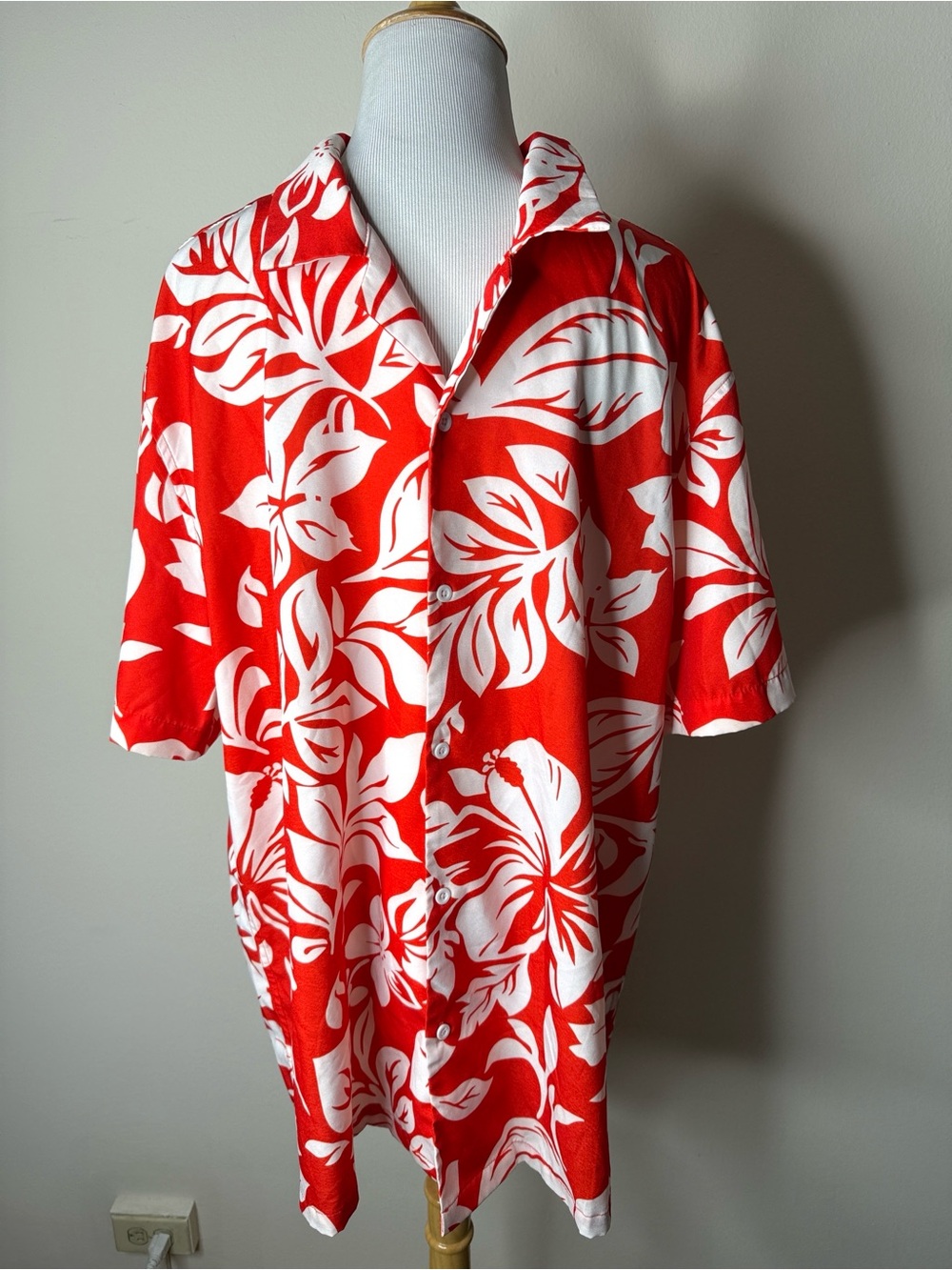 Coofandy Red and White Hawaiian Hibiscus Print Button Down